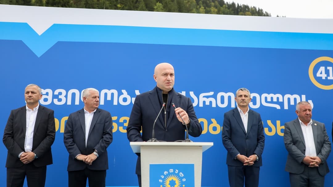 სულხან თამაზაშვილი შუახევის მუნიციპალიტეტში მხარდამჭერებს შეხვდა