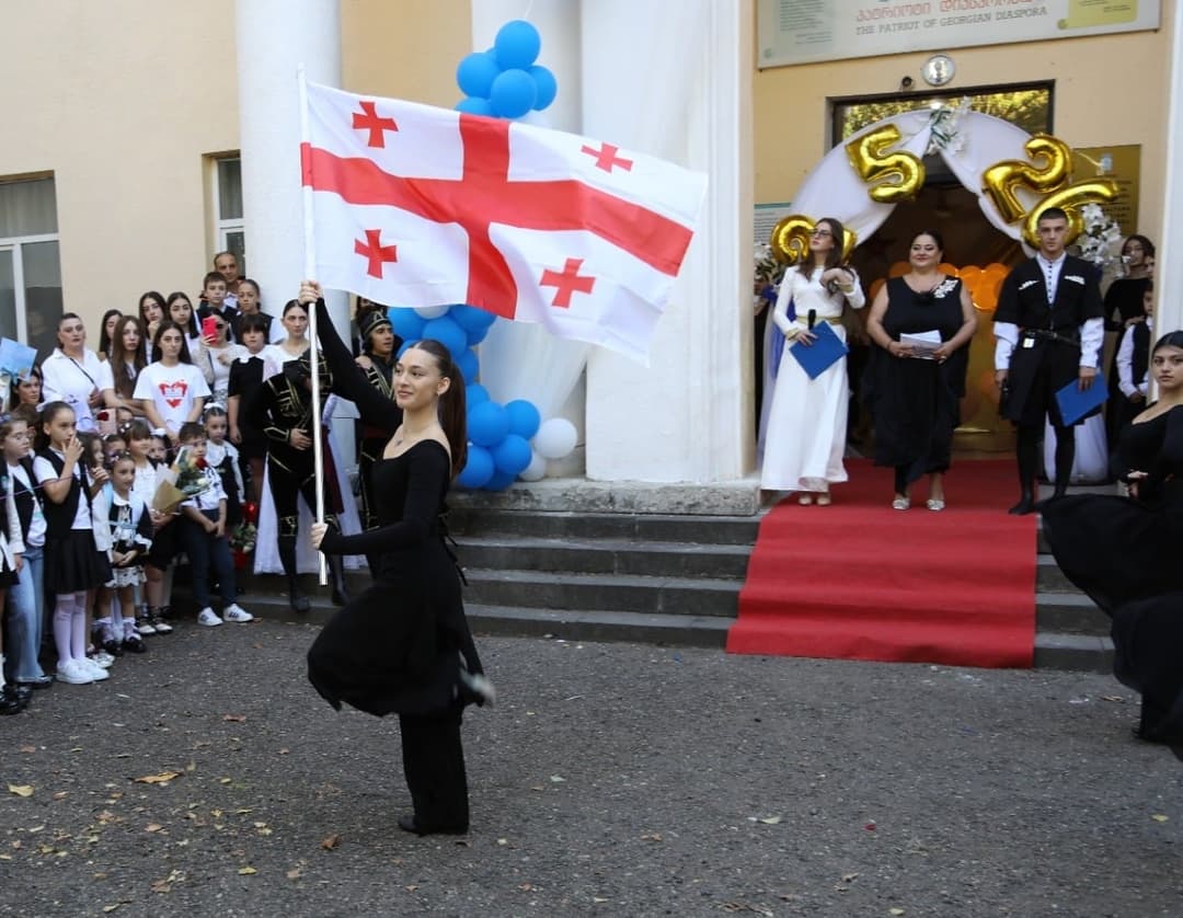წყალტუბოში ახალი 2025-2026 სასწავლო წლის დაწყება საზეიმოდ აღინიშნა