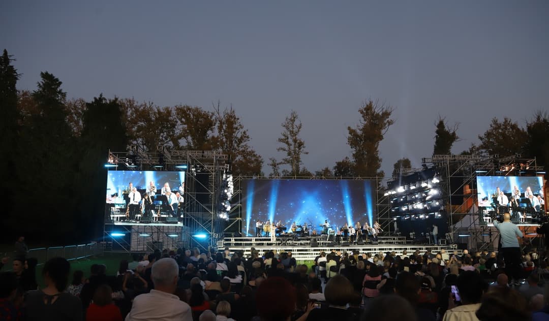 ზუგდიდის საპატიო მოქალაქის და საპატიო ზუგდიდელის წოდების მინიჭების საზეიმო ცერემონია და კონცერტი გაიმართა