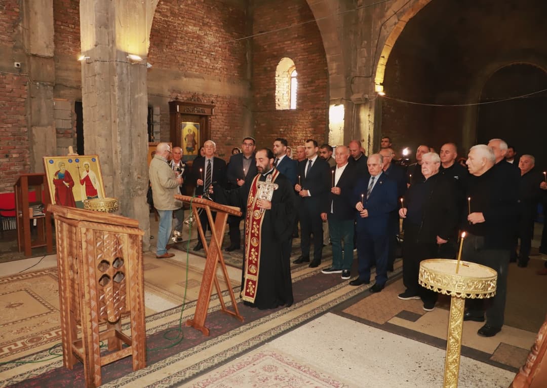 ილორის წმინდა გიორგის სახელობის ეკლესიაში გაგრაში დაღუპულთა ხსოვნას პატივი მიაგეს