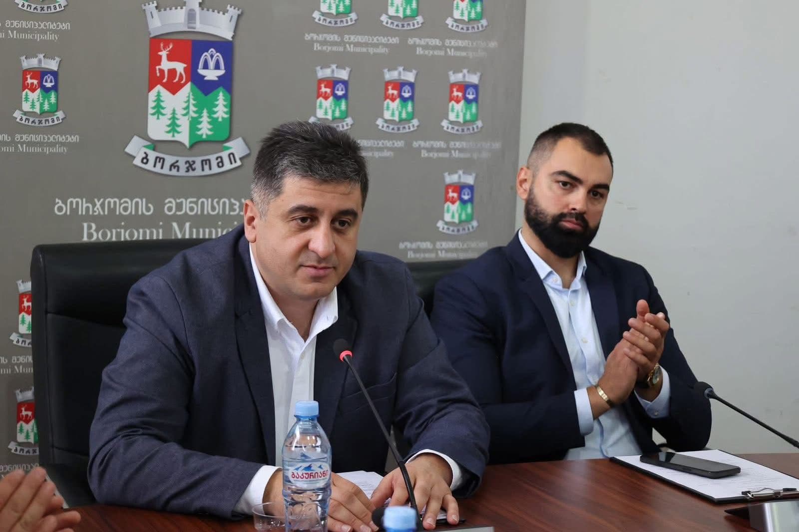 Frontnews image description