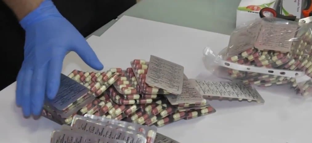 During a search of the suspect’s luggage, officers seized 1,120 tablets of the psychotropic drug Pregabalin as evidence