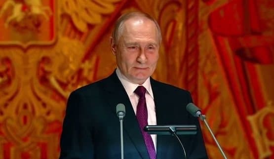 Putin: western propaganda not much different from Soviet clichés