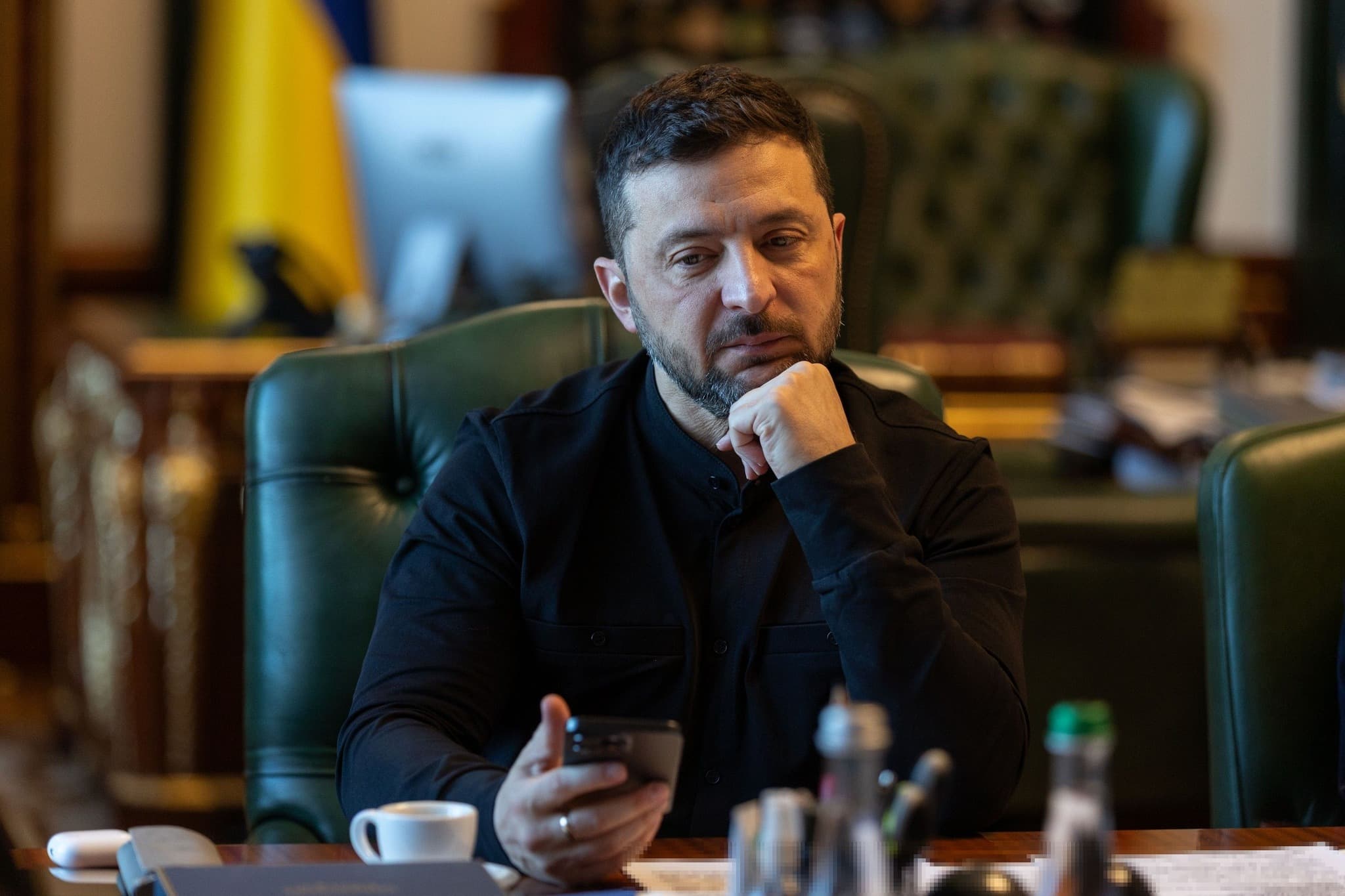 Frontnews image description