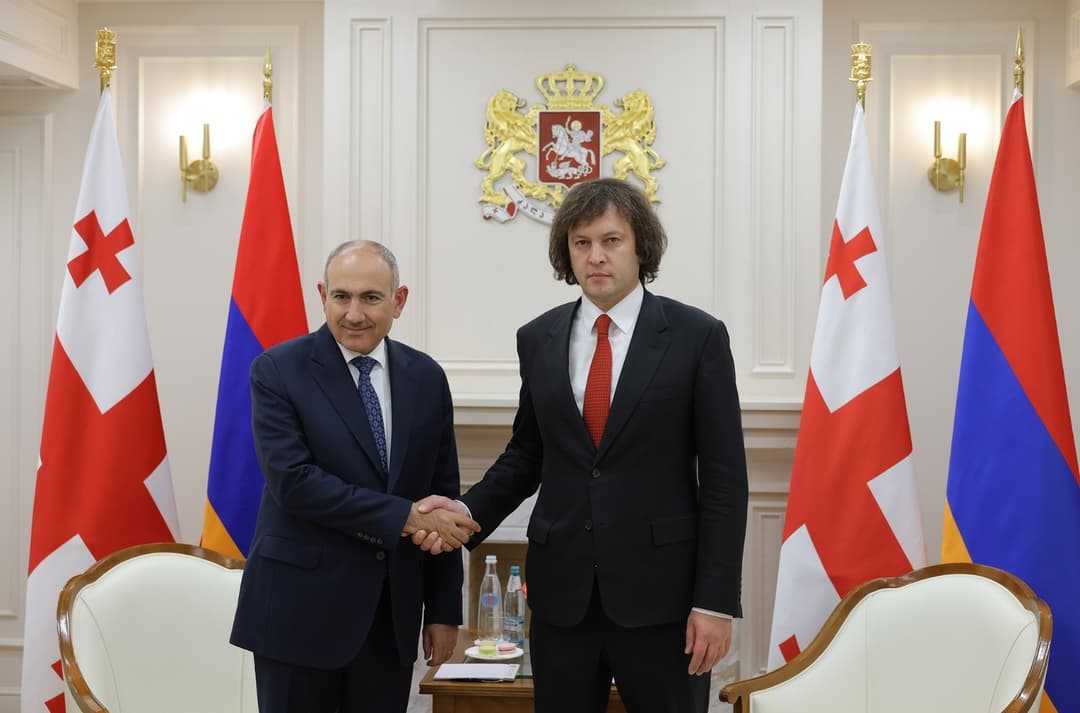 Georgian, Armenian PMs discuss bilateral cooperation on sidelines of Tbilisi Silk Road Forum