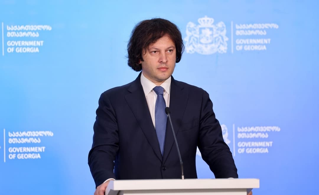 ირაკლი კობახიძე - როდესაც ხედავენ, რომ ჯერ კიდევ 350 000 ადამიანი არის სიღარიბის ზღვარს მიღმა და მაინც კადრულობენ სპეკულირებას, ეს მათ ღირსებაზე მეტყველებს