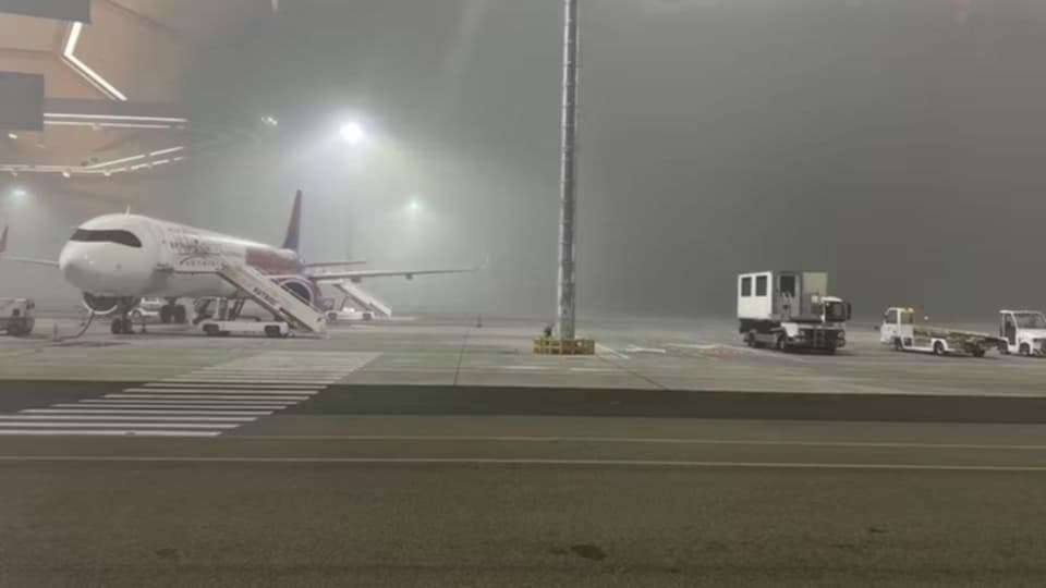 ძლიერი ნისლის გამო ქუთაისის აეროპორტში ფრენების ნაწილი გაუქმდა, ნაწილი კი თბილისში დაჯდა