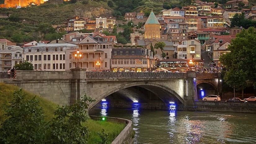 ასი ათასი მოწამის ხსენების დღისადმი მიძღვნილი ღონისძიების გამო, მეტეხის ხიდზე მოძრაობა შეიზღუდება