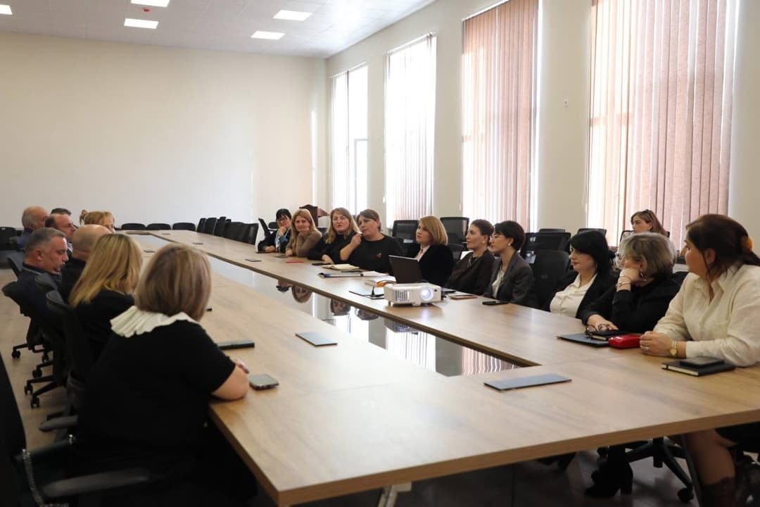 მიხეილ აფციაური "თეთრიწყაროს სკოლამდელი აღზრდა-განათლების და სოციალურად დაუცველთა დახმარების ცენტრის“ წარმომადგენლებს შეხვდა