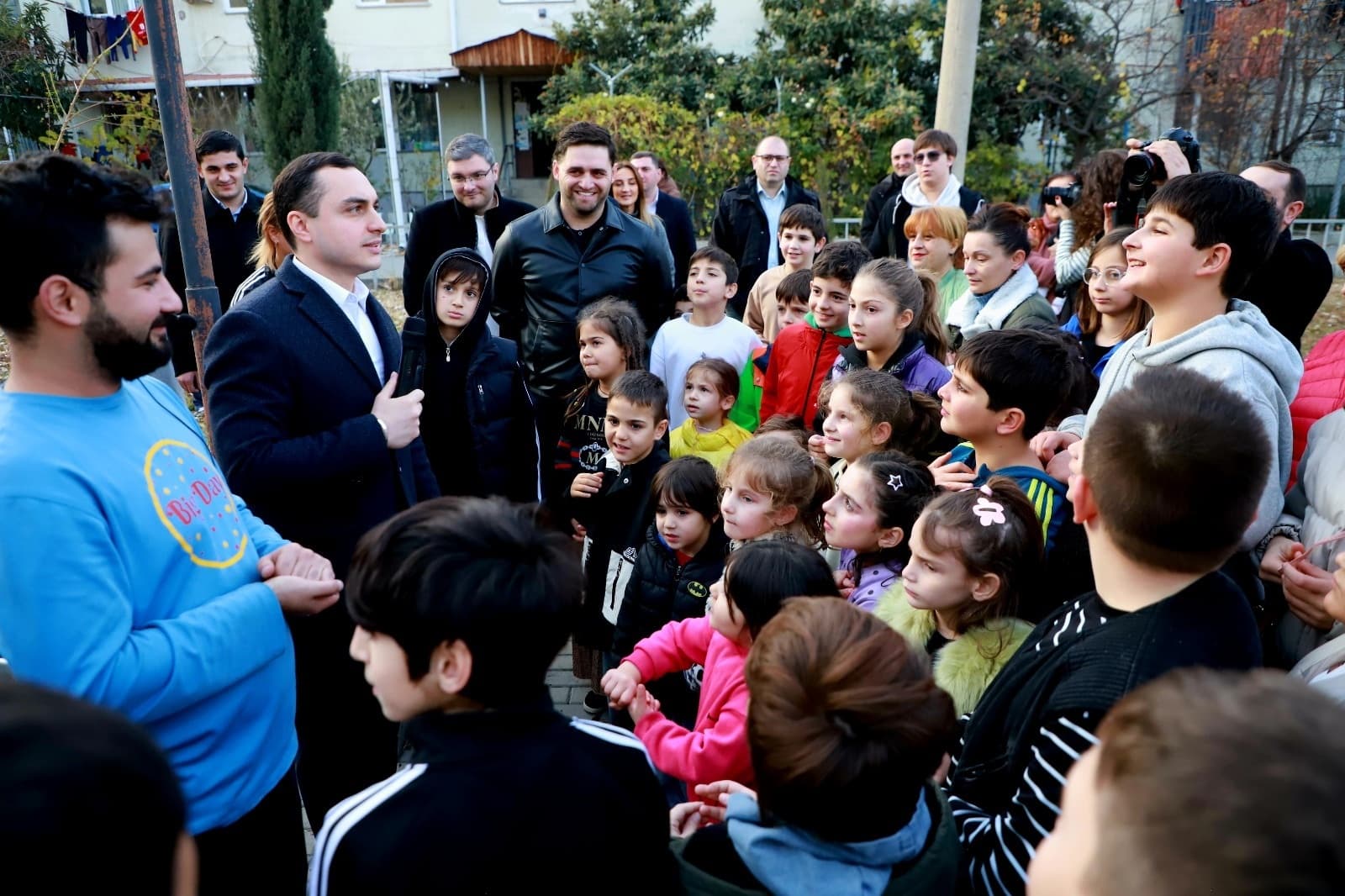 Frontnews image description