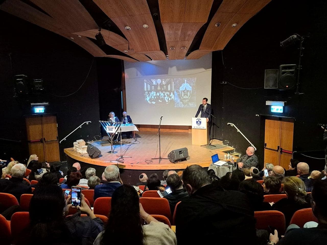 Frontnews image description