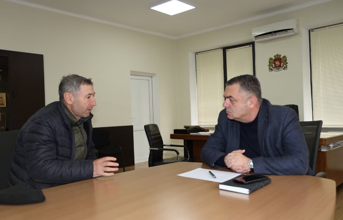 Frontnews image description