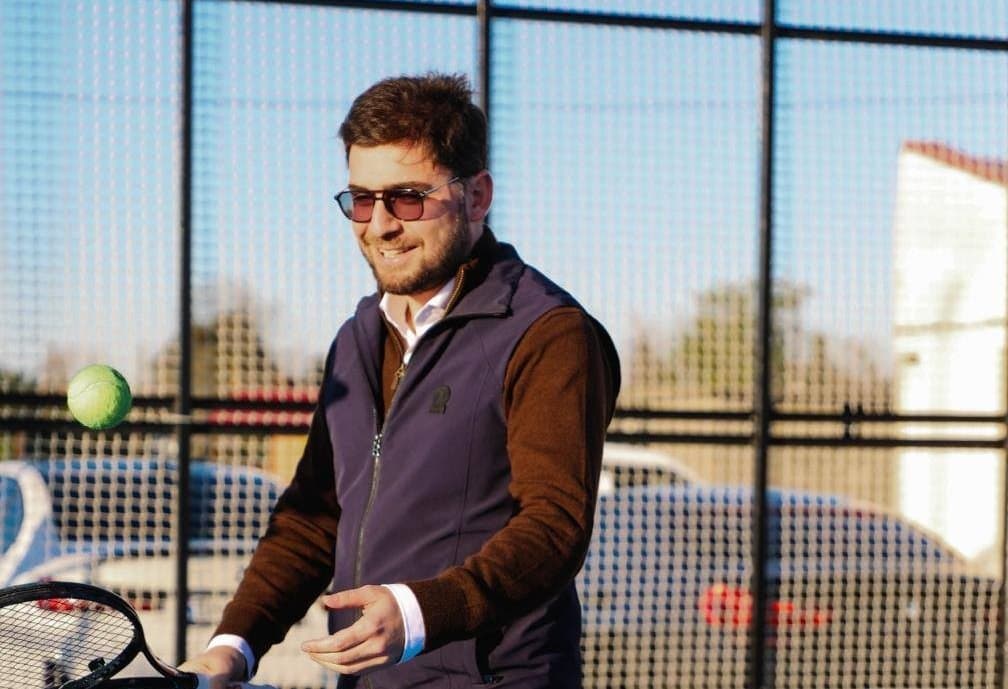 Frontnews image description