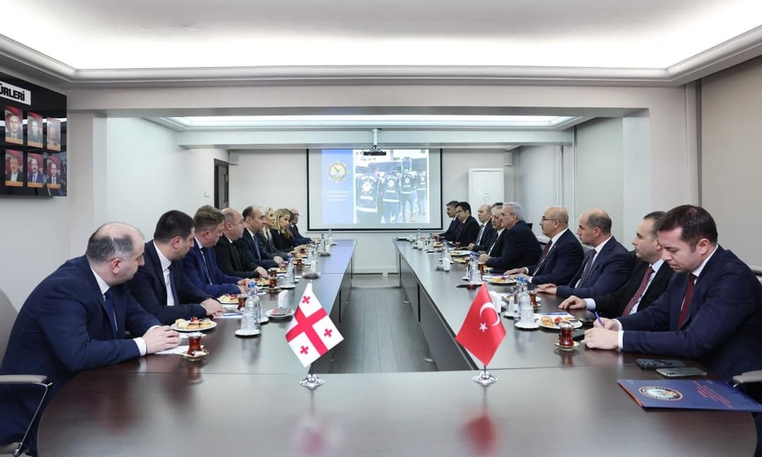 გეკა გელაძე სტამბოლის პოლიციის დირექტორატს ეწვია