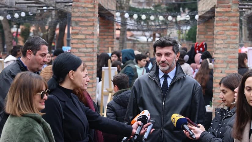 Frontnews image description