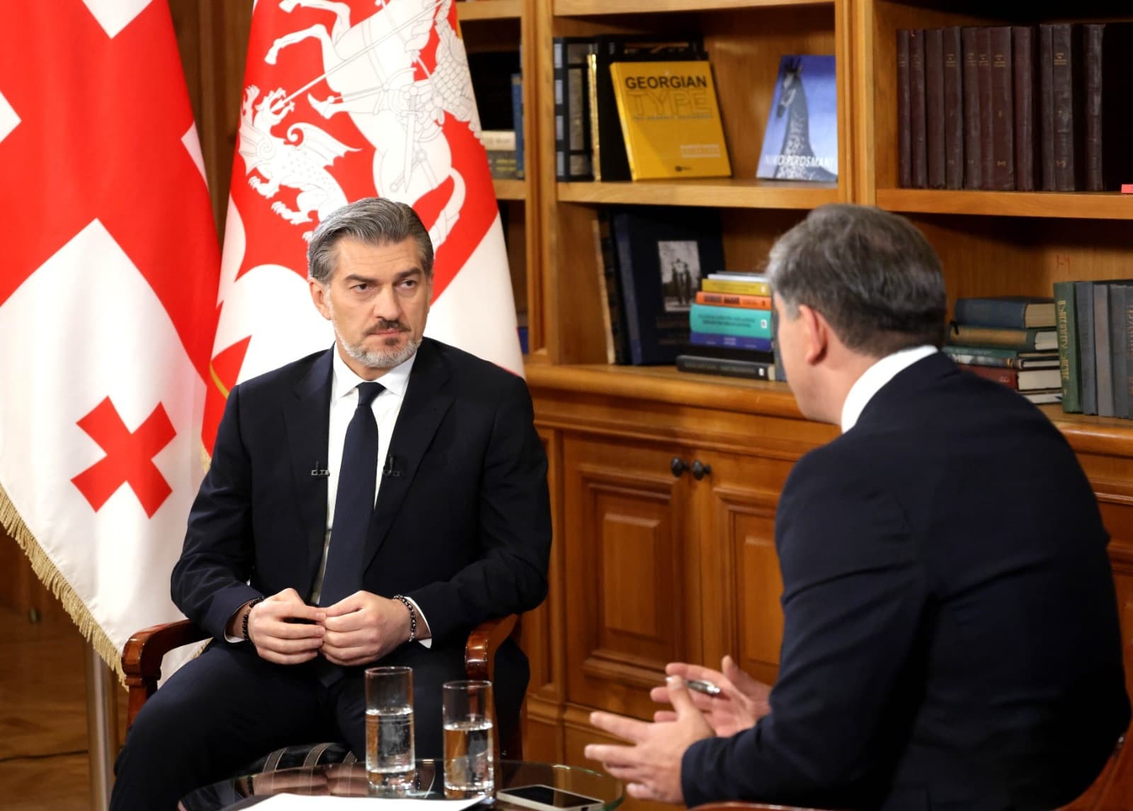 Frontnews image description