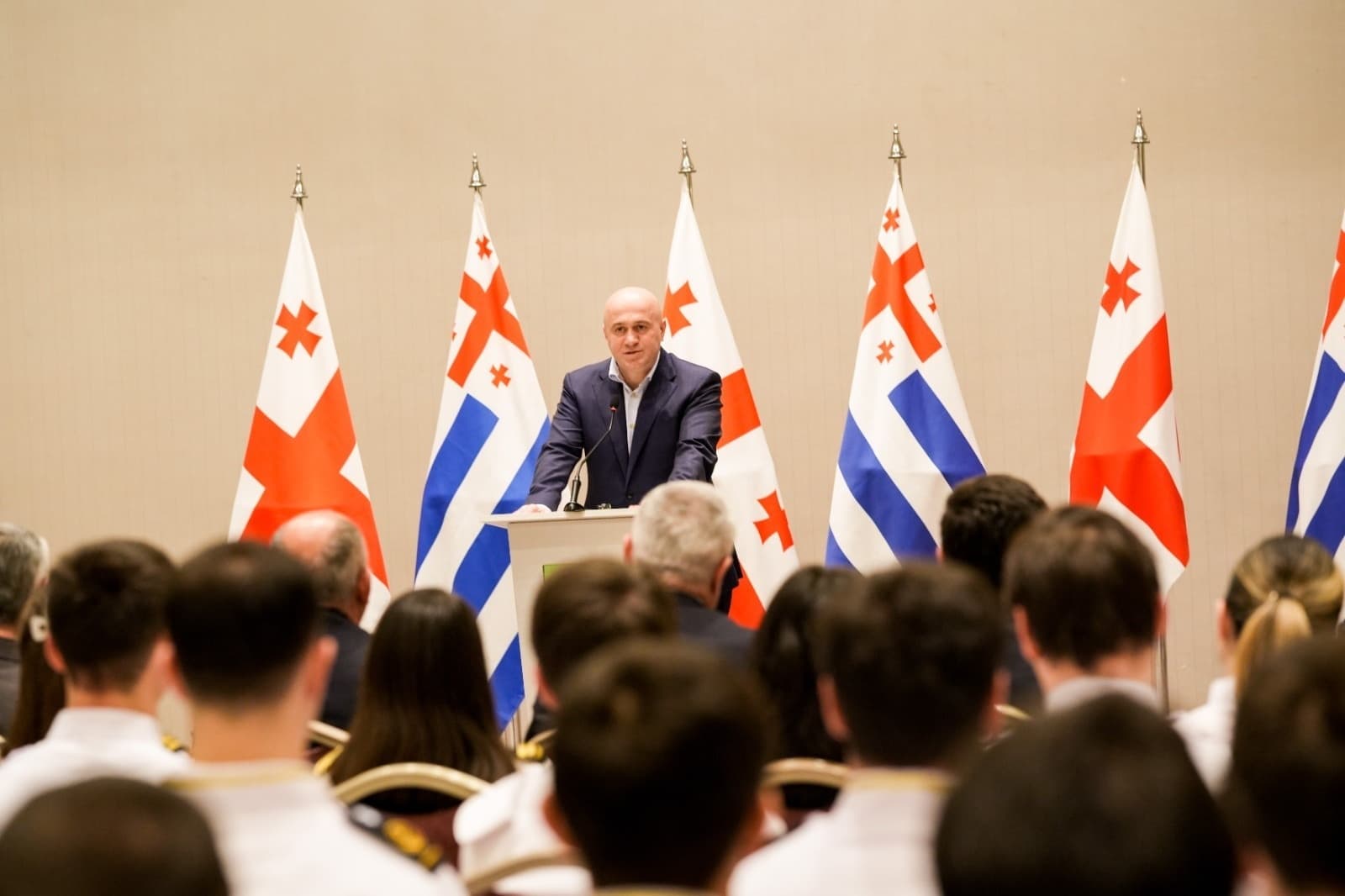 Frontnews image description