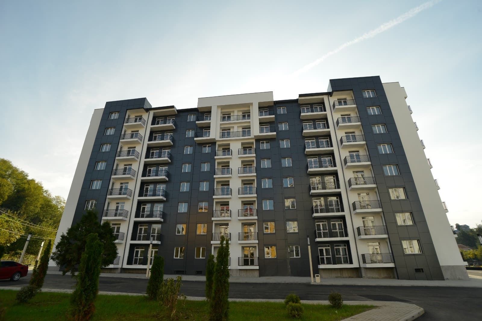 Frontnews image description