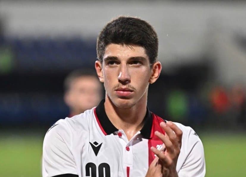 “ფეხბურთი არის ის რაღაც, რაც ყველაზე მეტად მიყვარს და რითაც ვცხოვრობ” - 21 წლის ნიკოლოზ დადიანის ემოციები, მოტივაცია და მიზნები 