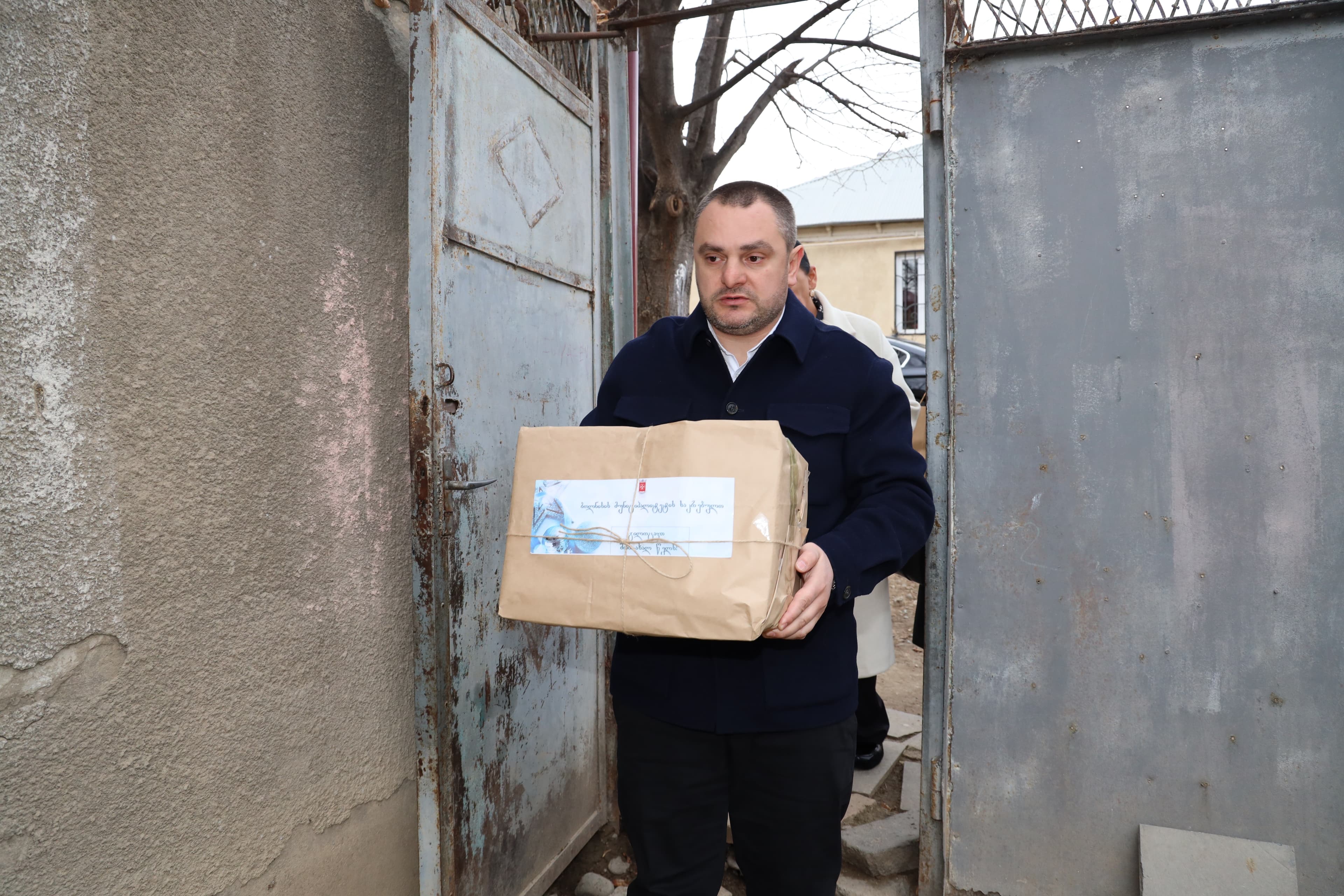 Frontnews image description