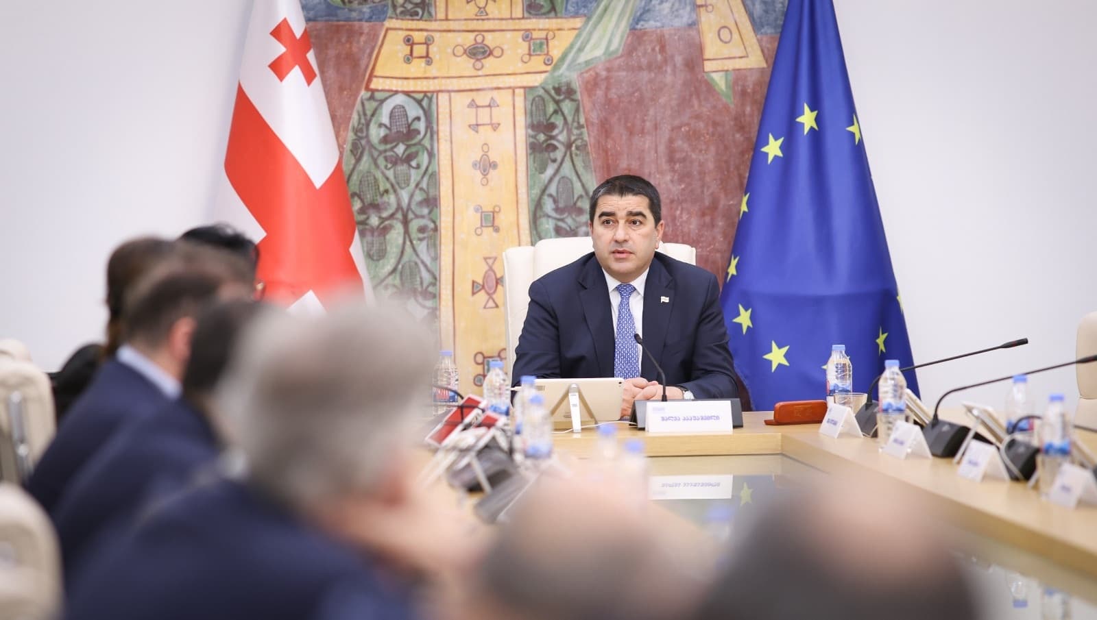 Frontnews image description