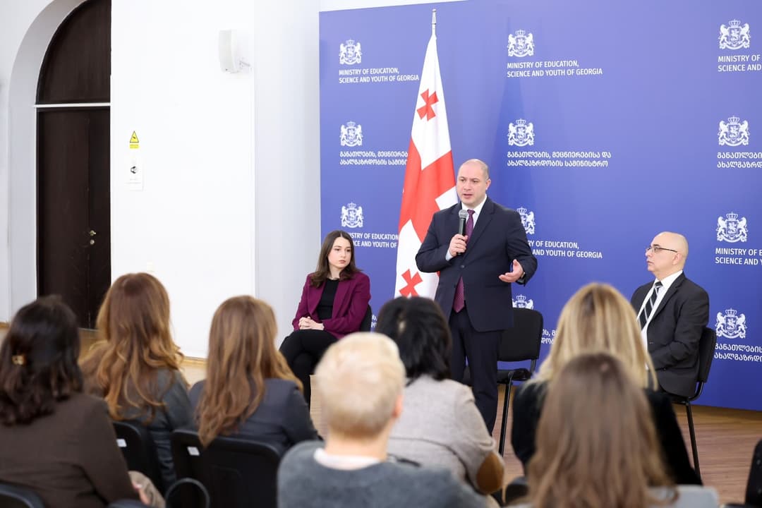 ზურაბ ჟვანიას სახელობის სახელმწიფო ადმინისტრირების სკოლას ახალი ხელმძღვანელი ჰყავს