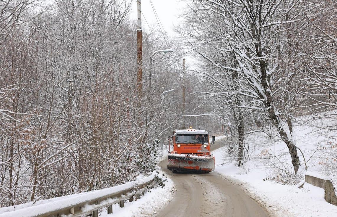 Frontnews image description