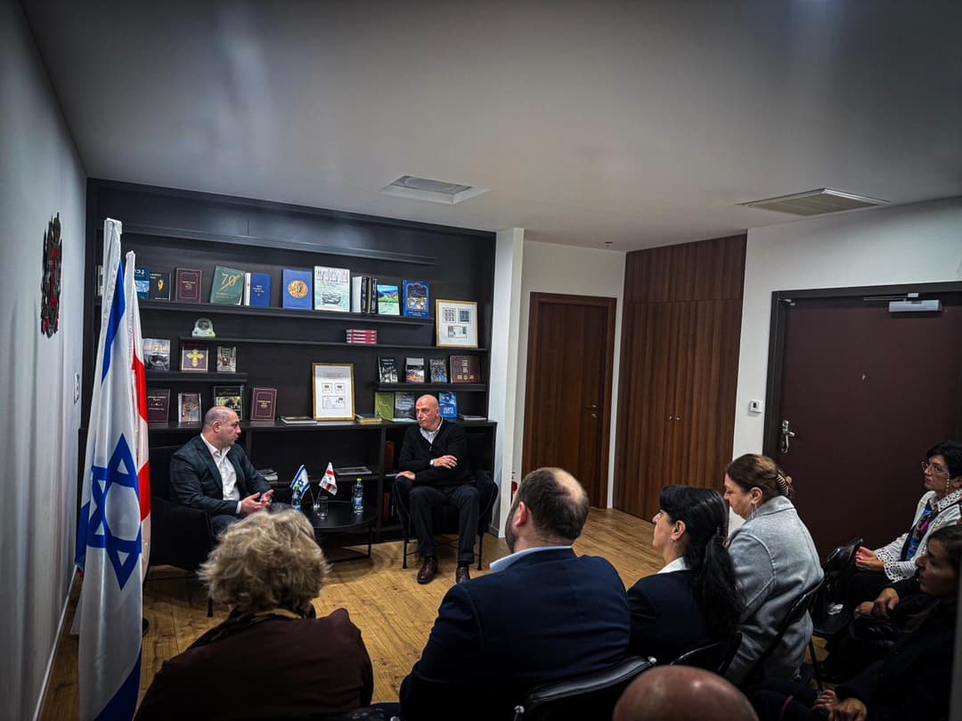 გივი მიქანაძემ ისრაელში მოქმედი საკვირაო სკოლა "მამულის“ მასწავლებლებთან შეხვედრა გამართა