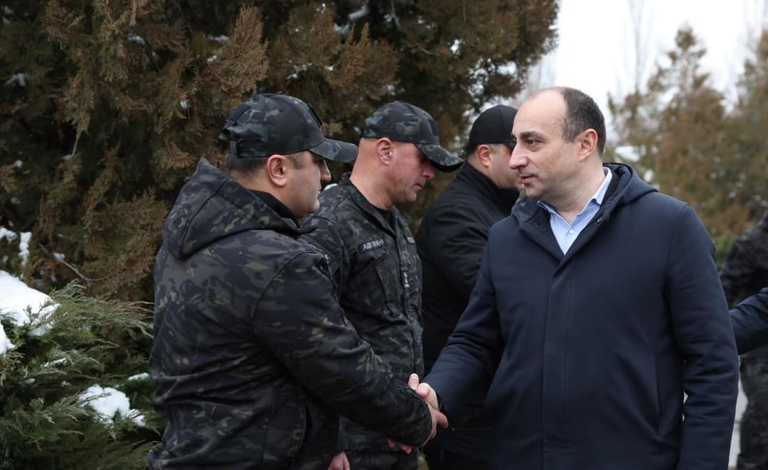 გეკა გელაძემ თბილისსა და შიდა ქართლში, უწყების სხვადასხვა დანაყოფის თანამშრომლებს ახალი წელი მიულოცა