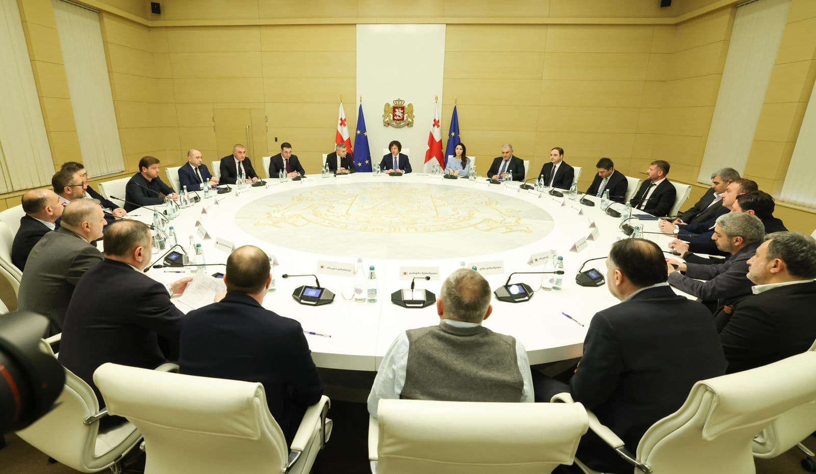 Kobakhidze added that meetings with sector representatives are essential for understanding where businesses themselves see problems and opportunities for reducing costs