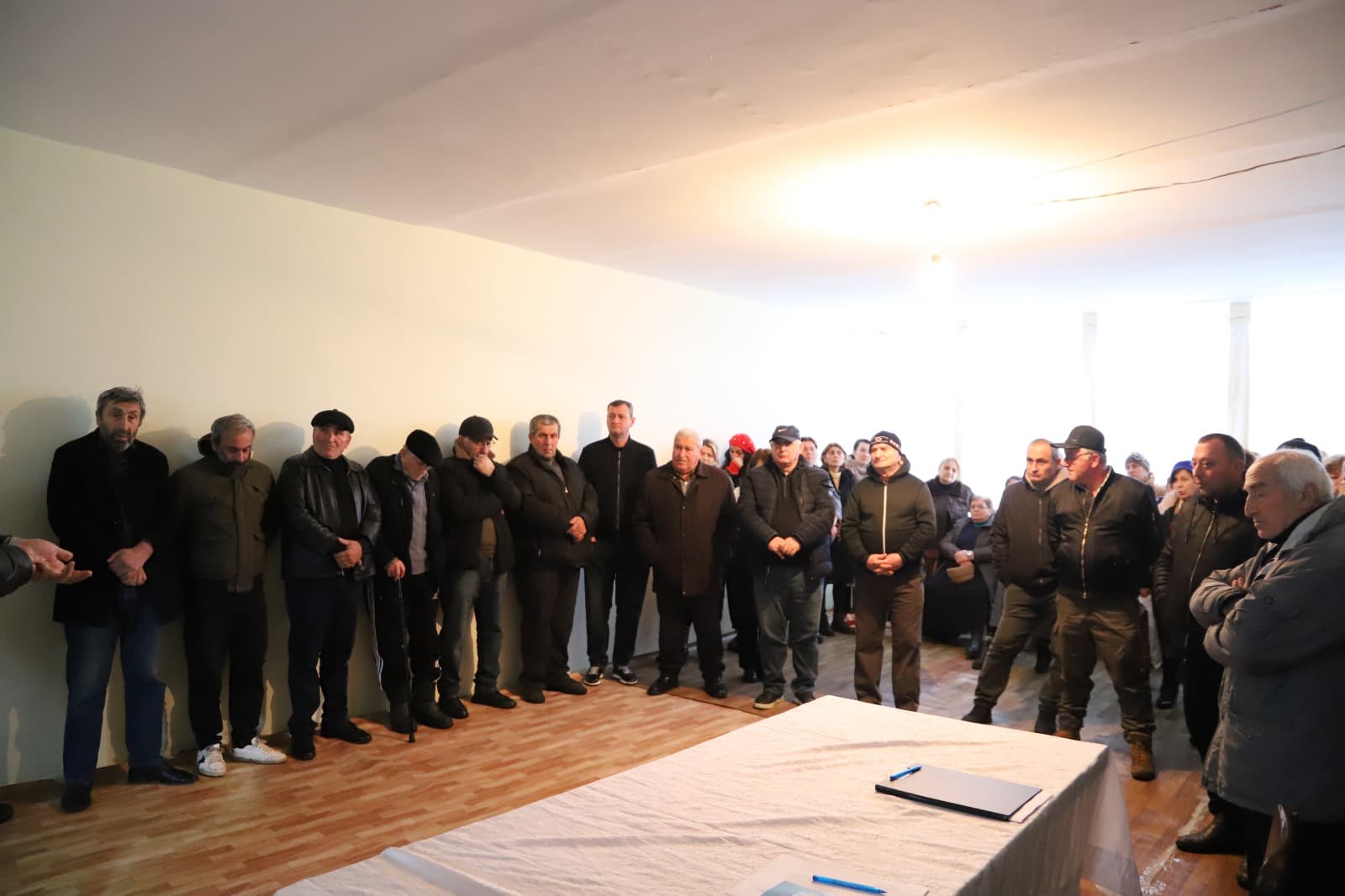 Frontnews image description