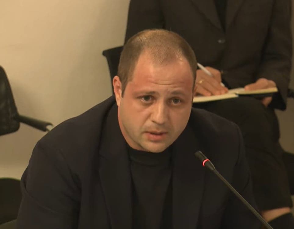 "პროდუქციაზე, რაც ქსელებში შეგვაქვს, სტანდარტულად გვაქვს „ქეშბექი“ 20%-დან 35%-მდე, გვაქვს, ასევე, ისეთი პროდუქციის იმპორტი, რომლის იმპორტირებაც წონით ხდება"