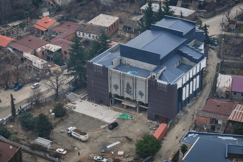 მთავრობა სოფელ ველისციხის რეაბილიტაციის პროექტის კონტრაქტორ კომპანიებთან ხელშეკრულებას წყვეტს და ახალ ტენდერს გამოაცხადებს