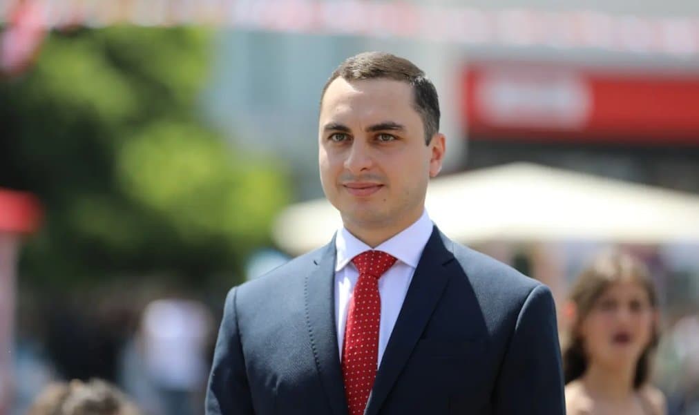 Frontnews image description