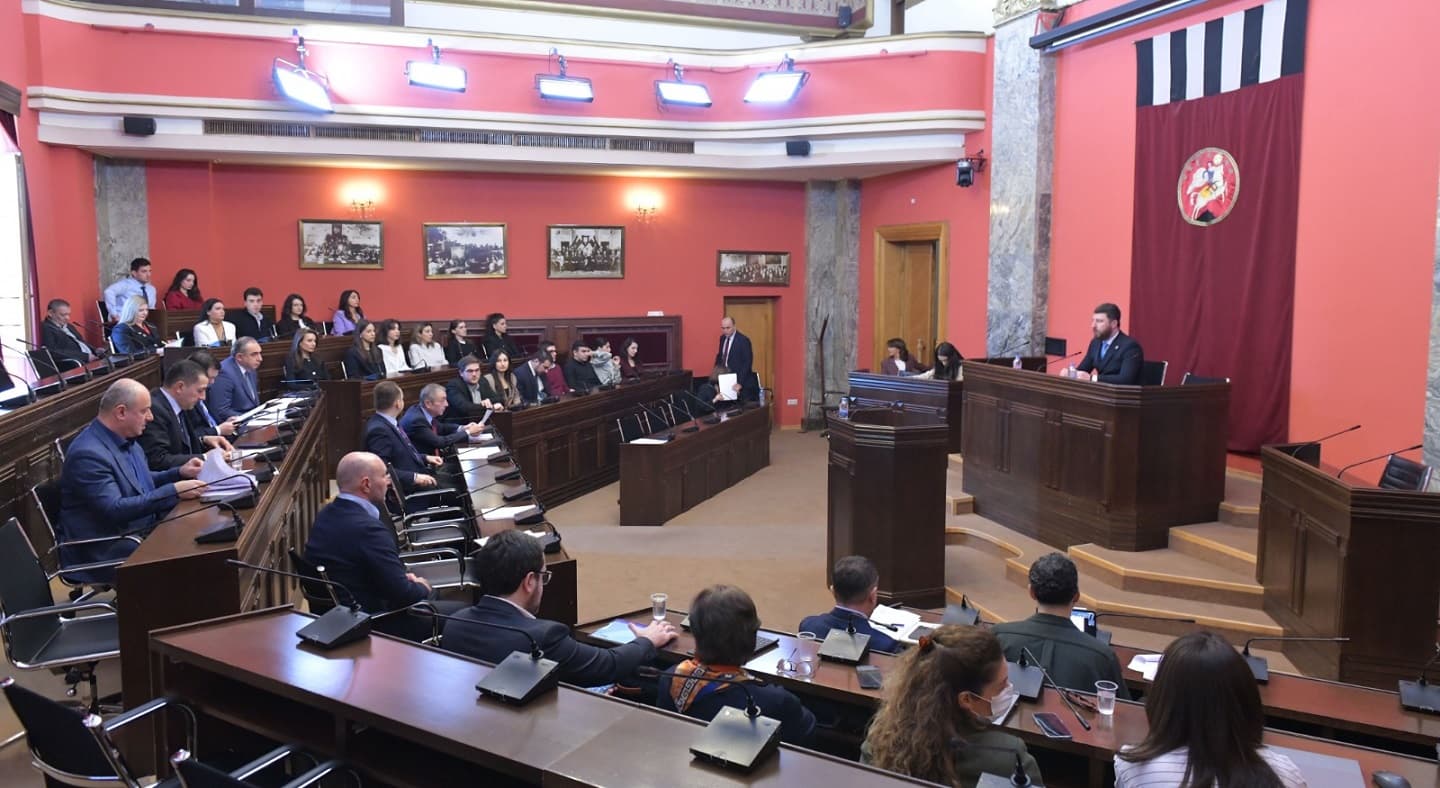 Frontnews image description