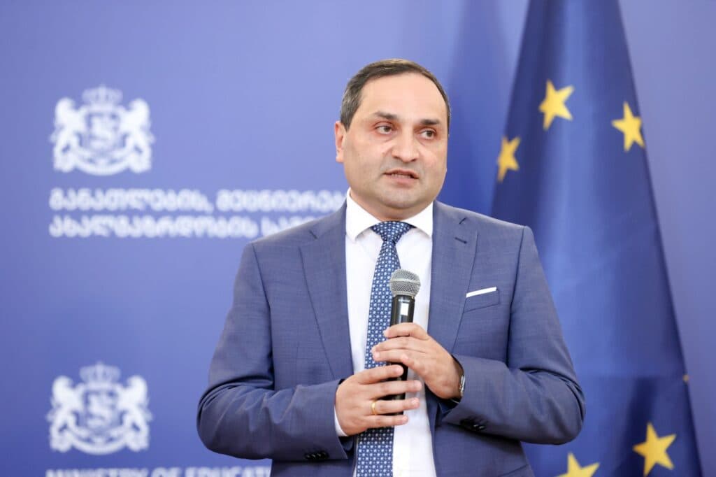 ზვიად გაბისონია - ტექნიკური უნივერსიტეტის და თსუ-ს გაერთიანების მინიმალური ვადა ალბათ, იქნება ექვსი თვე, თუმცა შეიძლება, გაგრძელდეს კიდეც