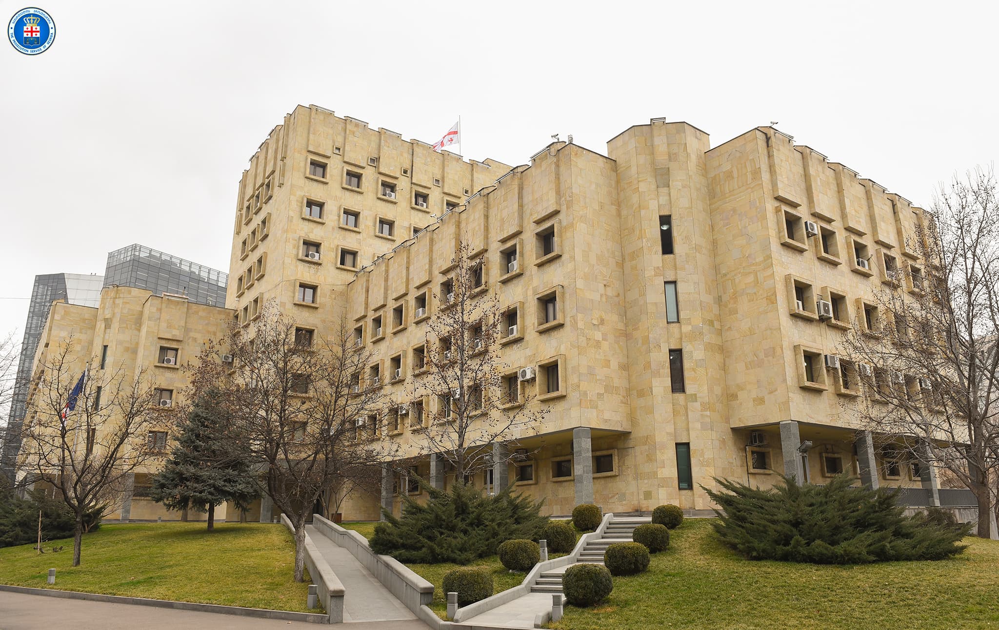 გიგა ავალიანის სისხლის სამართლის საქმეზე ბრალდებულებს ბრალი დაუმძიმდათ და სხვა ძალადობრივი დანაშაულების ფაქტებზე ბრალდება წარედგინათ