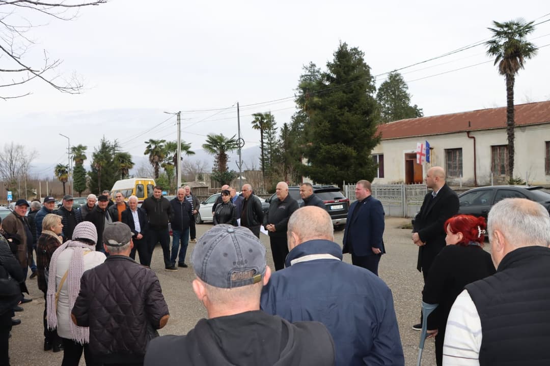 წალენჯიხის მუნიციპალიტეტში "სოფლის მხარდაჭერის პროგრამის ფარგლებში" შეხვედრები ნაკიფუს ადმინისტრაციულ ერთეულში გაიმართა