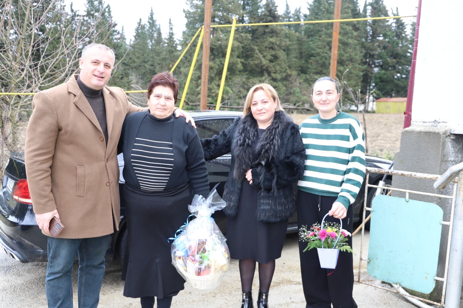 <p style="text-align: justify">თერჯოლაში, ადგილობრივი თვითმმართველობის ინიციატივით, საქართველოს ერთიანობისთვის დაღუპული გმირების დედებს და მეუღლეებს გაზაფხულის დღესასწაულები მიულოცეს.</p><p style="text-align: justify">მუნიციპალიტეტის მერი მანუჩარ რობაქიძე, საკრებულოს თავმჯდომარე სოსო ჩაფიჩაძესთან ერთად, აფხაზეთის და აგვისტოს ომში დაღუპული გმირების დედებს და მეუღლეებს ესტუმრა, ქალთა დღესასწაულები მიულოცა და ჯანმრთელობა და კეთილდღეობა უსურვა.</p>