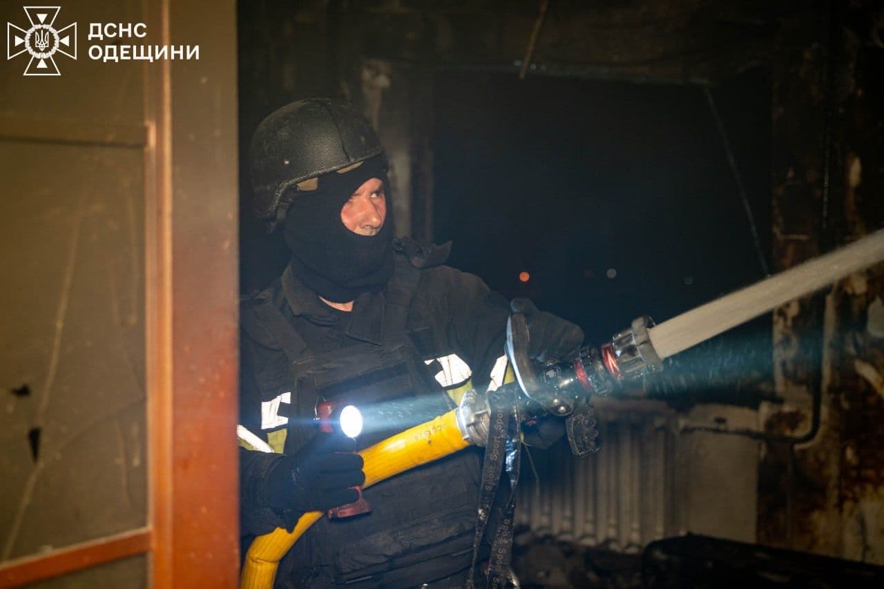 <p style="text-align: justify">The President of Ukraine, Volodymyr Zelenskyy, has said that continued Russian attacks demonstrate that Russia is not seeking to end the war, warning that any easing of pressure on Moscow would be dangerous.</p><p style="text-align: justify">His comments came after a large-scale overnight drone attack on the southern city of Odesa on 28 March, during which more than 60 attack drones were launched.</p><p style="text-align: justify">Zelenskyy said the strike caused fatalities, injuries and extensive damage, stressing that it had no military purpose and was instead aimed at civilians.</p><p style="text-align: justify">According to the President, the attack damaged a range of civilian facilities, including a maternity hospital, residential buildings, businesses, port infrastructure and other critical sites. Emergency services remain operational and continue to assist those affected.</p><p style="text-align: justify">Authorities confirmed that at least two people were killed, while more than ten others were injured, including a child.</p><p style="text-align: justify">In Odesa’s Primorsky district, a maternity hospital sustained damage to its roof. Preliminary reports indicate that staff and patients were able to reach shelter in time, preventing more serious casualties. Elsewhere, parts of a multi-storey residential building were destroyed between the fourth and fifth floors, while the blast wave shattered windows in surrounding buildings and fires broke out in private homes.</p><p style="text-align: justify">Overnight strikes were also reported in the Poltava Oblast and Dnipropetrovsk Oblast regions.</p><p style="text-align: justify">Zelenskyy said each such attack underlines Russia’s unwillingness to end the war. He added that coordinated international efforts are essential to strengthen Ukraine’s defence and diplomacy, and to protect lives and infrastructure, thanking partners for their continued support.</p>