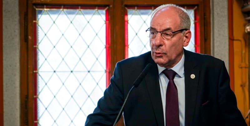 Frontnews image description