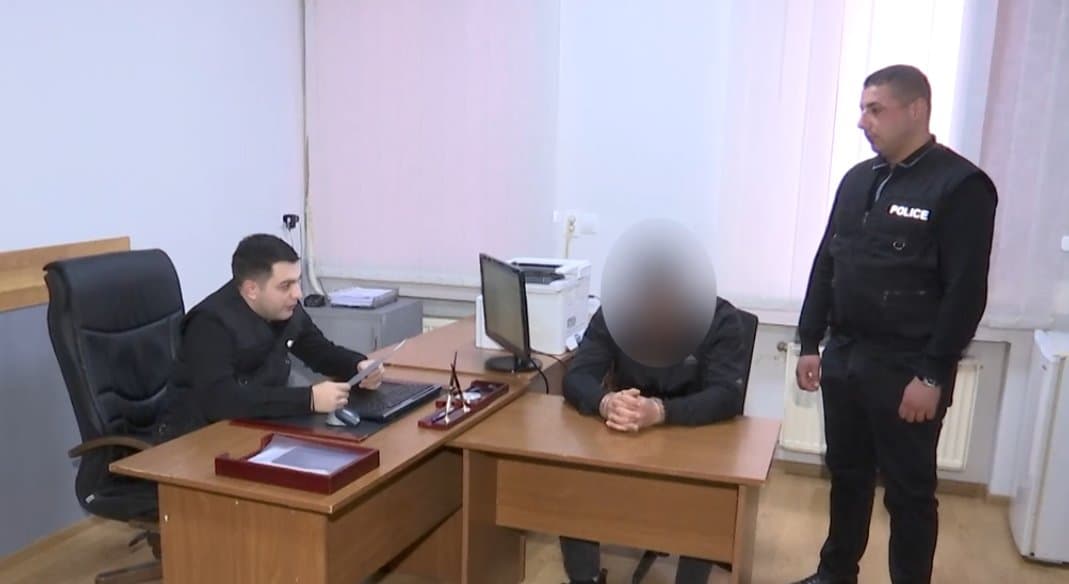 თელავში ორსული მეუღლის მიმართ ჩადენილი მუქარის, ძალადობისა და გაუპატიურების ბრალდებით ერთი პირი დააკავეს