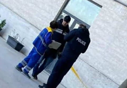 არსებული ინფორმაციით, ნავთლუღის ქუჩაზე მე-15 სართულიდან გადმოვარდნის შედეგად რუსეთის მოქალაქე დაიღუპა