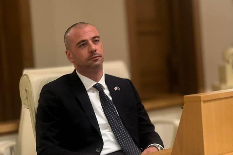 ლევან მაჭავარიანი - ის ჩვენს სამშობლოში ფინანსურ მოგებას არ ნახულობს, მხოლოდ ქველმოქმედებითაა დაკავებული, რისი მასშტაბებიც უპრეცედენტოა