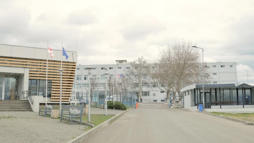 Frontnews image description