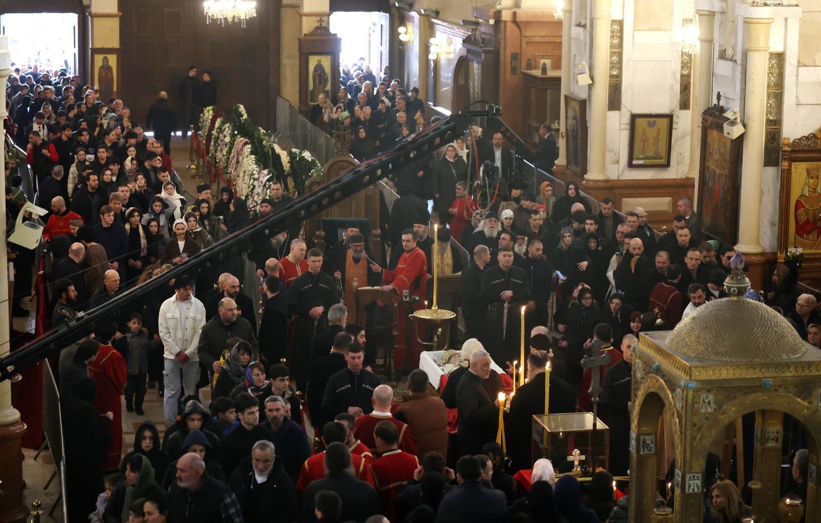 Frontnews image description