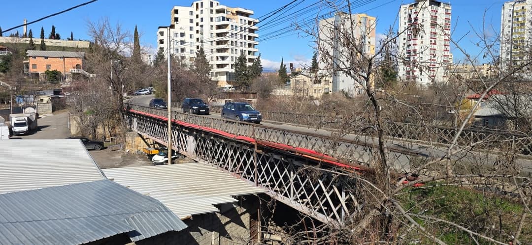 მდინარე დიღმურას ხიდზე, 14 აპრილიდან ხუთი თვის განმავლობაში, საავტომობილო მოძრაობა სრულად შეიზღუდება