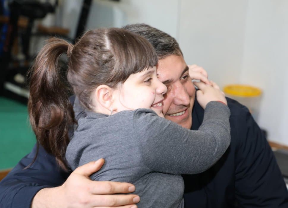 აუტიზმის ცნობადობის ამაღლების საერთაშორისო დღეს, ზუგდიდის მერი დღის ცენტრებს ესტუმრა