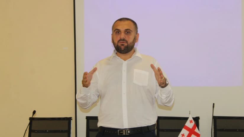 ლაშა დეისაძე-შარვაშიძე - ჯერჯერობით, რასაც ვხედავთ, არ არის ინფორმაცია გამოსული, რომ რამე არაჯანსაღად მიდის