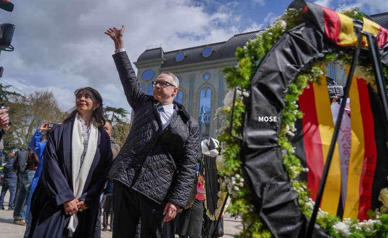 German Ambassador honours April 9 victims, calls the day symbol of freedom, independence